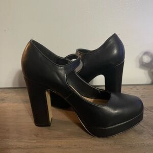 Black Heels - 8W - torrid